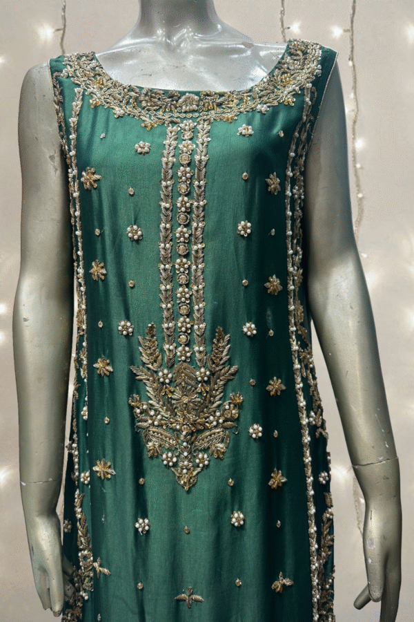 HUNAR E ZAMURD CRAFT OF THE EMERALD【Hand-embroidered】